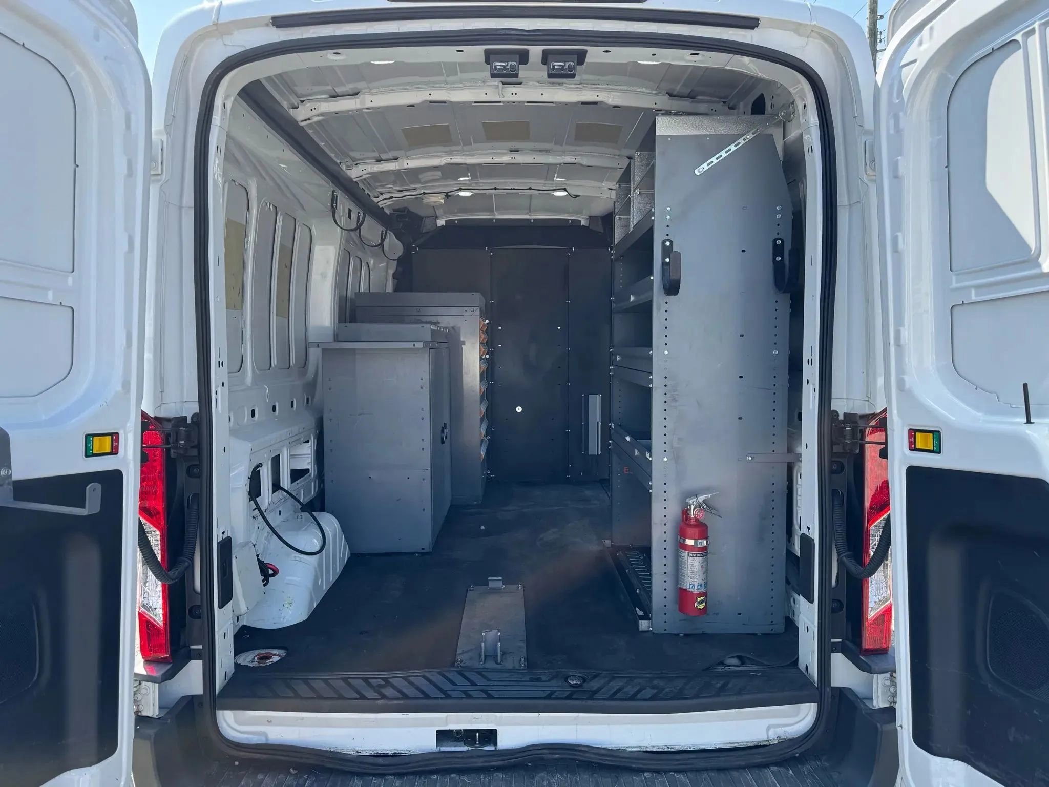 Used 2018 Ford Transit 350 148 Medium Roof RWD image 9