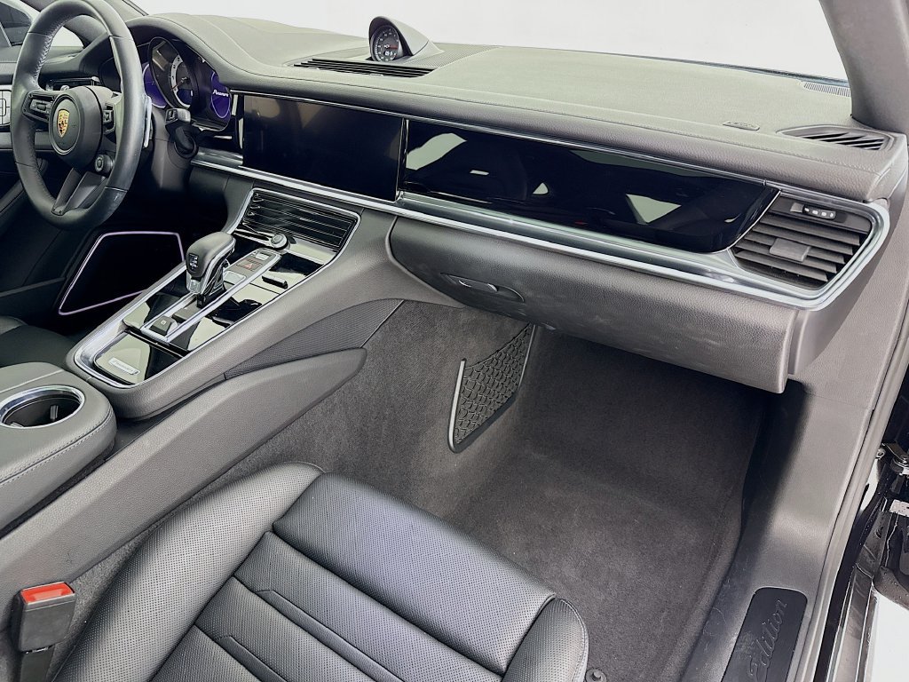 Certified 2023 Porsche Panamera Platinum Edition RWD image 34