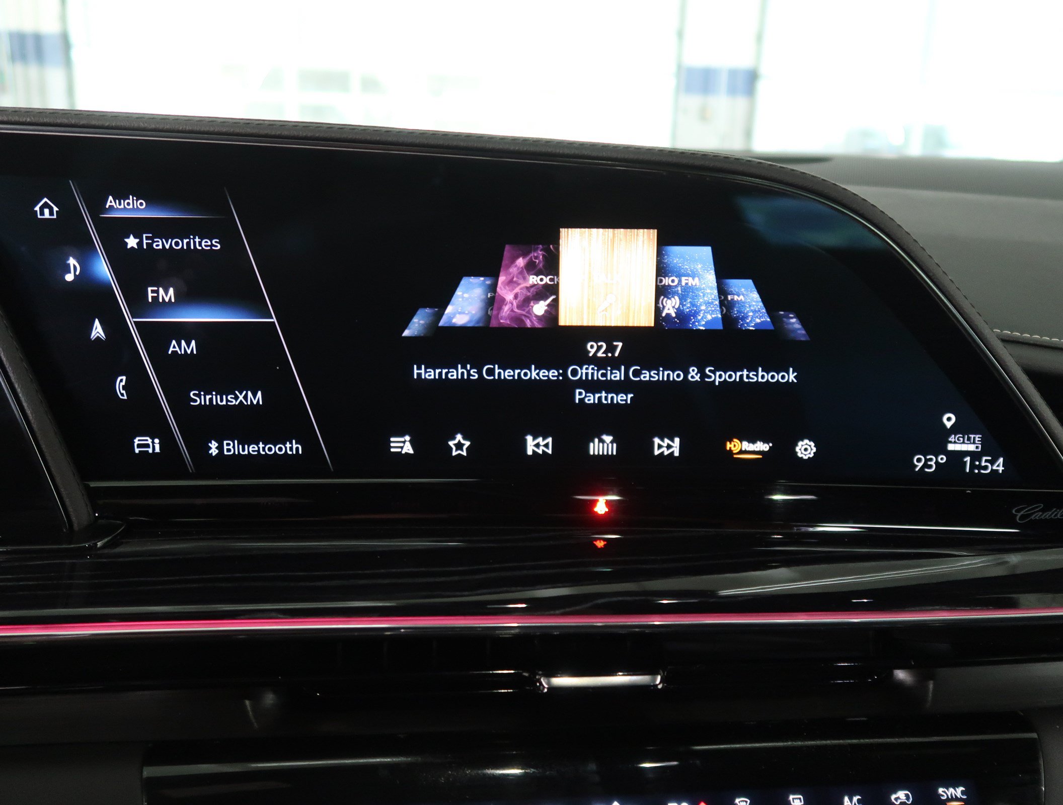Used 2023 Cadillac Escalade ESV Sport w/ LPO, ONYX Package AWD/4WD image 29