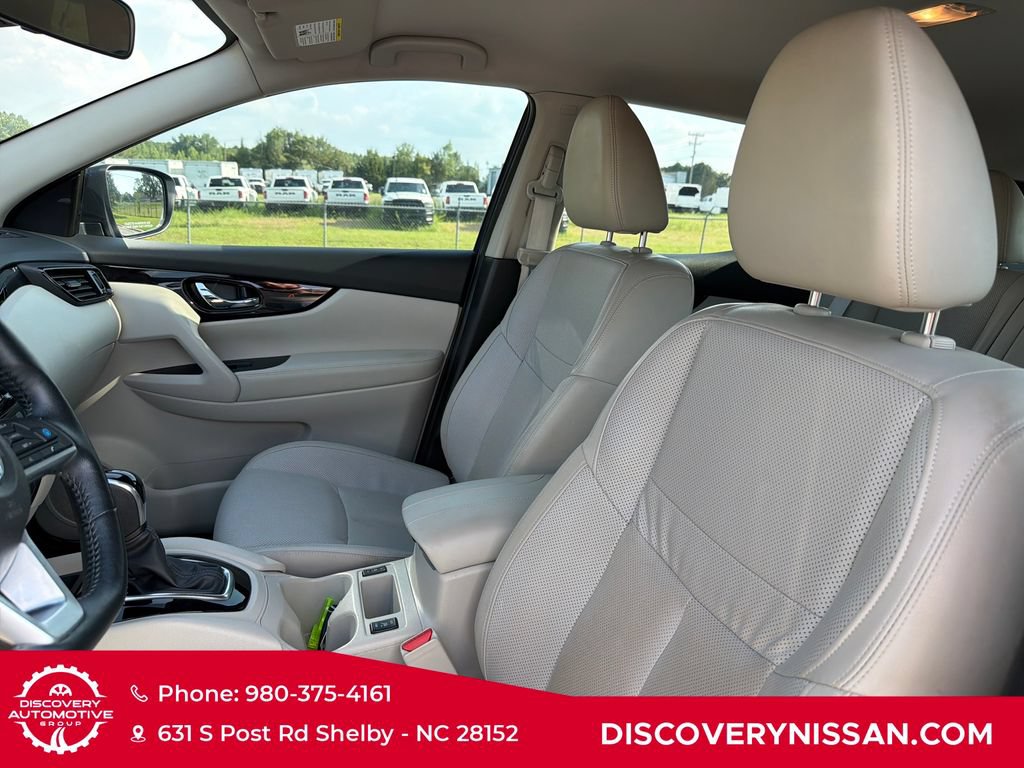 Certified 2022 Nissan Rogue Sport SL AWD/4WD image 14