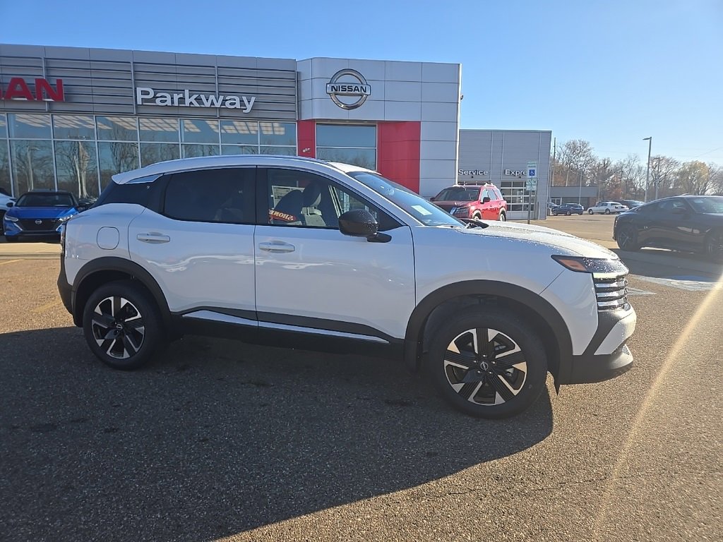 New 2026 Nissan Kicks SV image 9