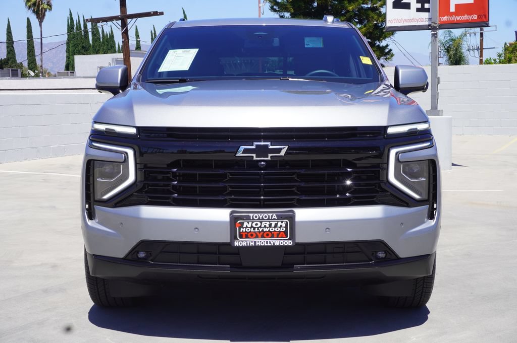 Used 2026 Chevrolet Tahoe RST RWD image 3