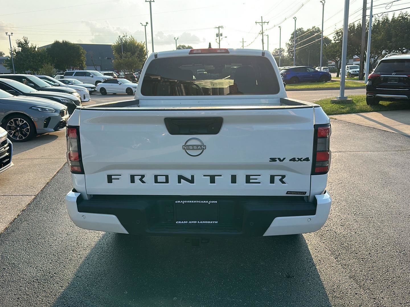 Used 2023 Nissan Frontier SV w/ Midnight Edition Package AWD/4WD image 4