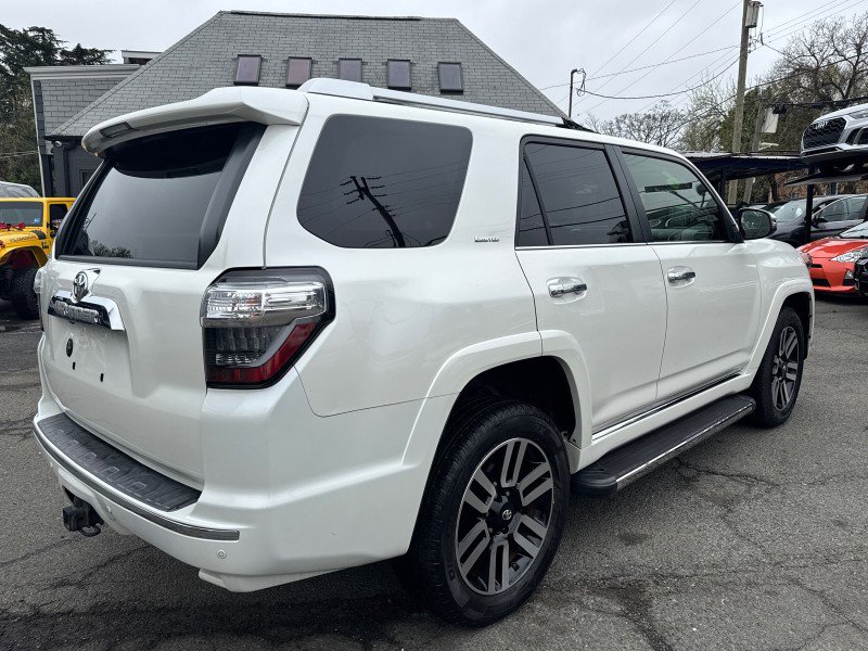 Used 2016 Toyota 4Runner Limited image 4