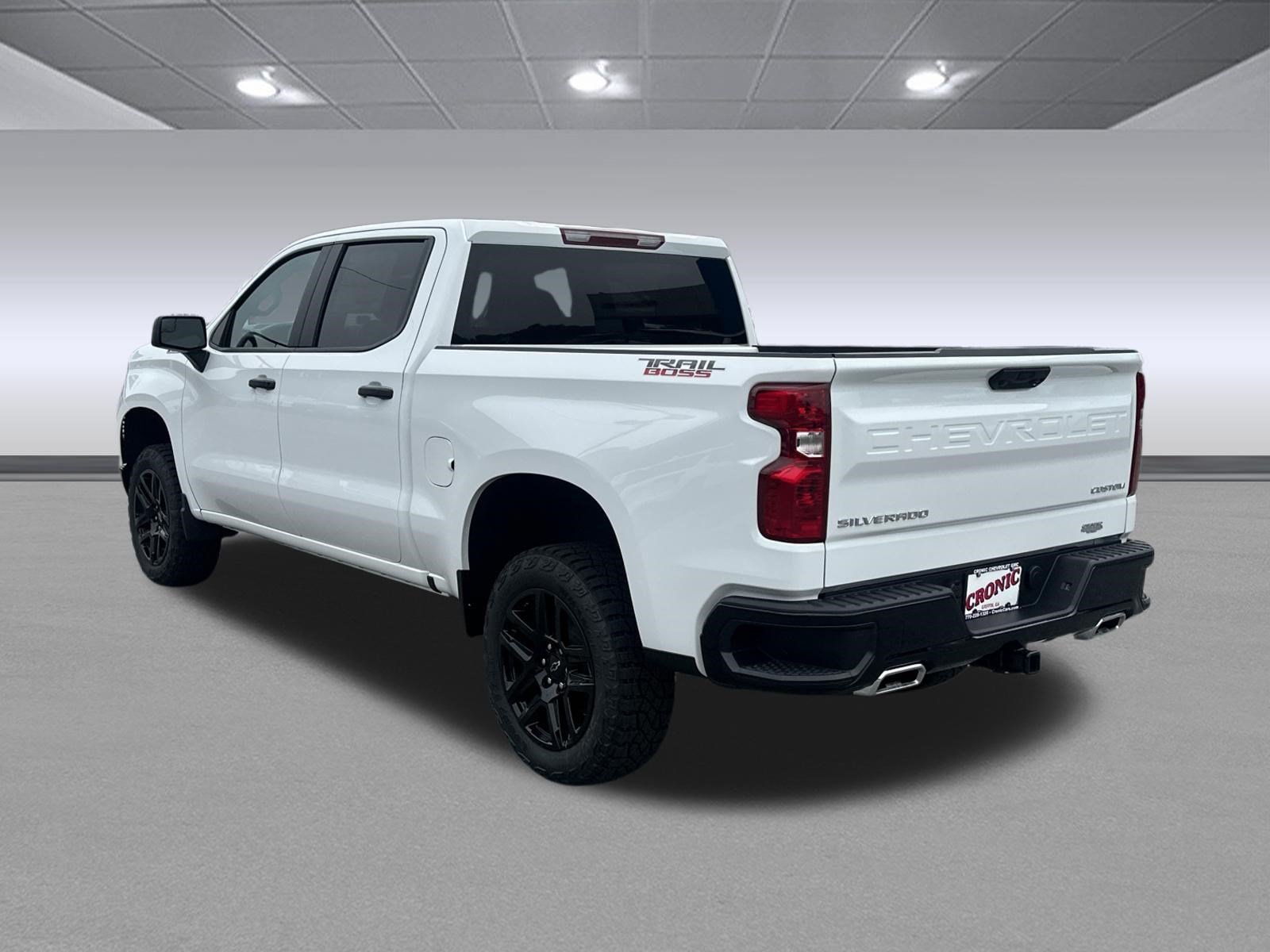 New 2026 Chevrolet Silverado 1500 Custom Trail Boss w/ LPO, Dark Essentials Package AWD/4WD image 5
