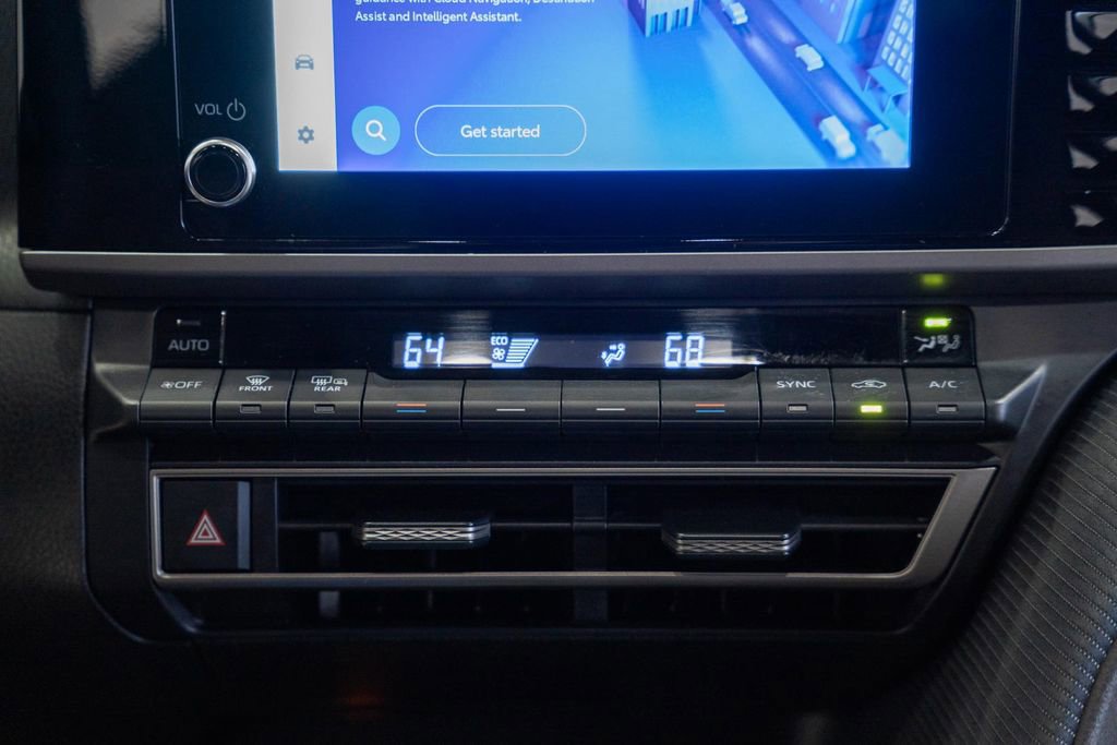 Used 2025 Toyota Camry SE image 22