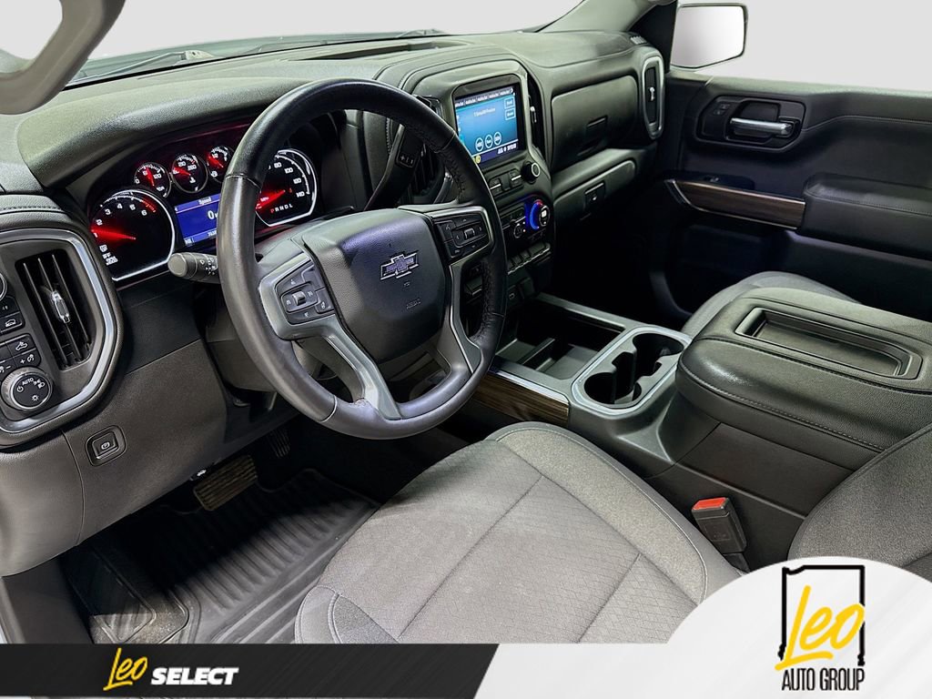 Used 2022 Chevrolet Silverado 1500 RST w/ Redline Edition AWD/4WD image 9
