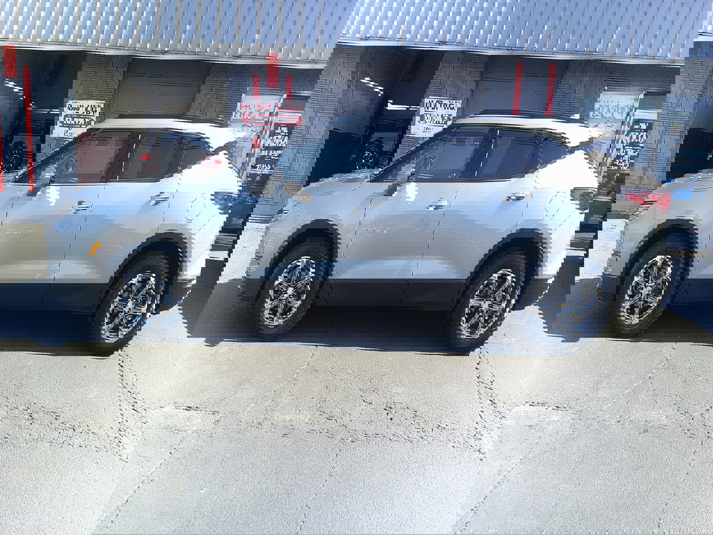 Used 2023 Chevrolet Blazer LT image 13