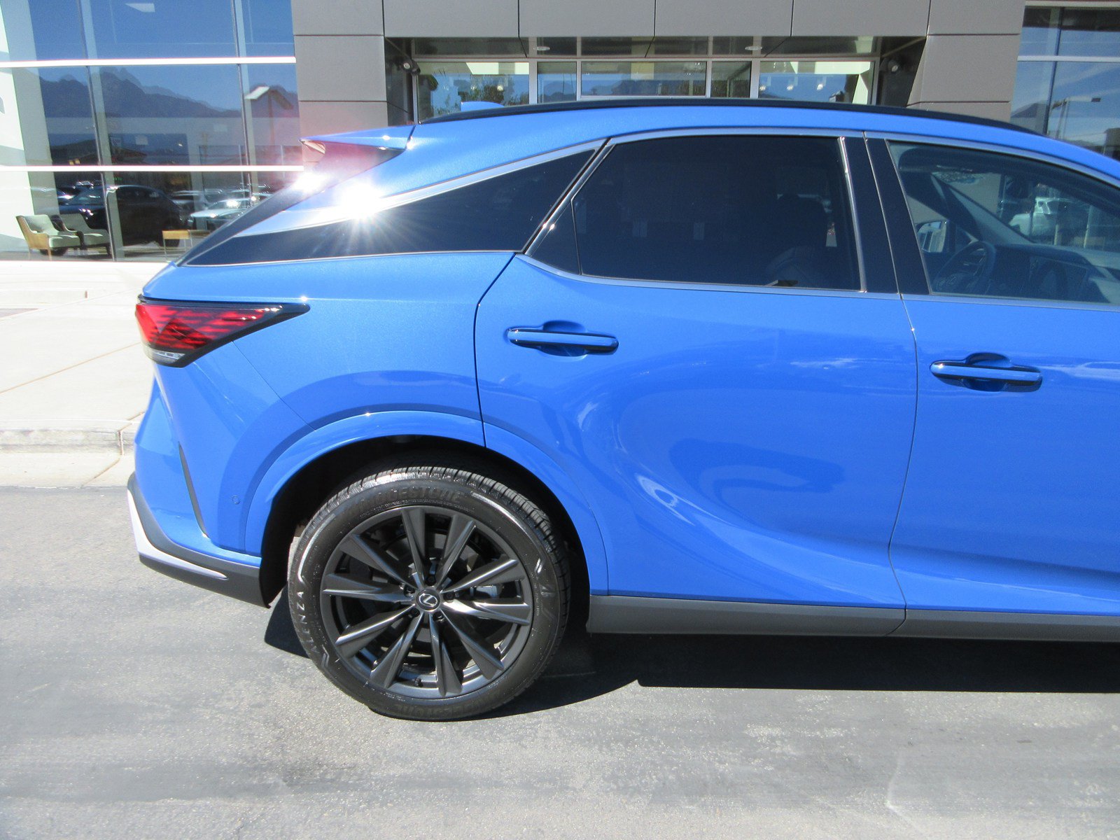 Used 2023 Lexus RX 350 F Sport w/ Cold Area Package AWD/4WD image 11