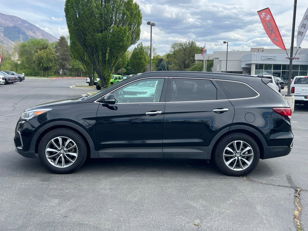 Used 2017 Hyundai Santa Fe SE w/ SE Premium Package 02 AWD/4WD image 16