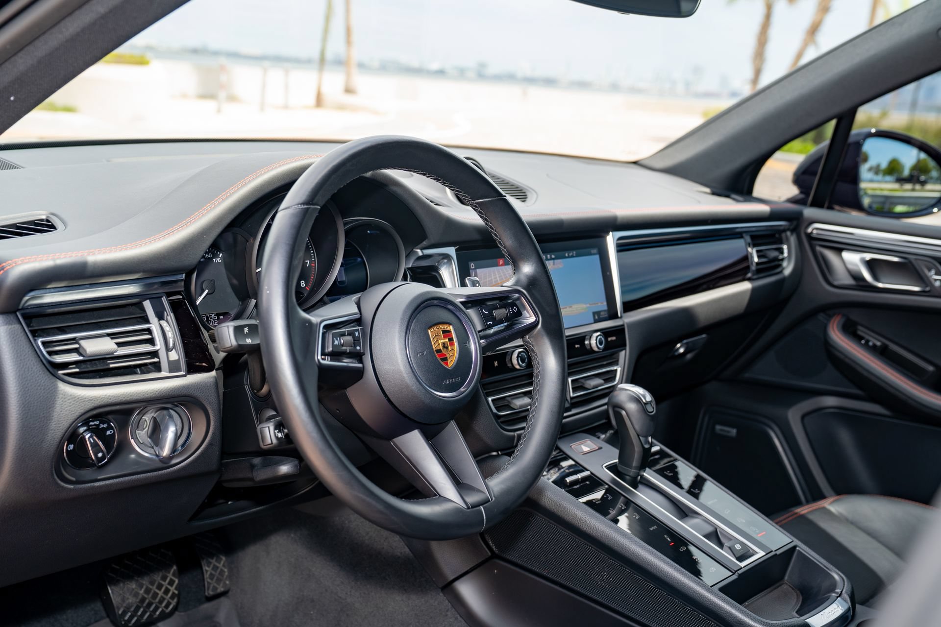 Used 2022 Porsche Macan GTS AWD/4WD image 27