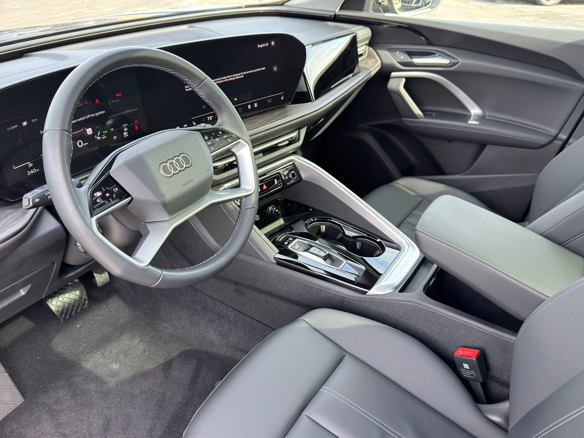 Certified 2025 Audi Q5 Premium w/ Convenience Package image 10