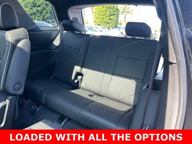 Used 2023 Chevrolet Traverse Premier w/ Redline Edition image 16