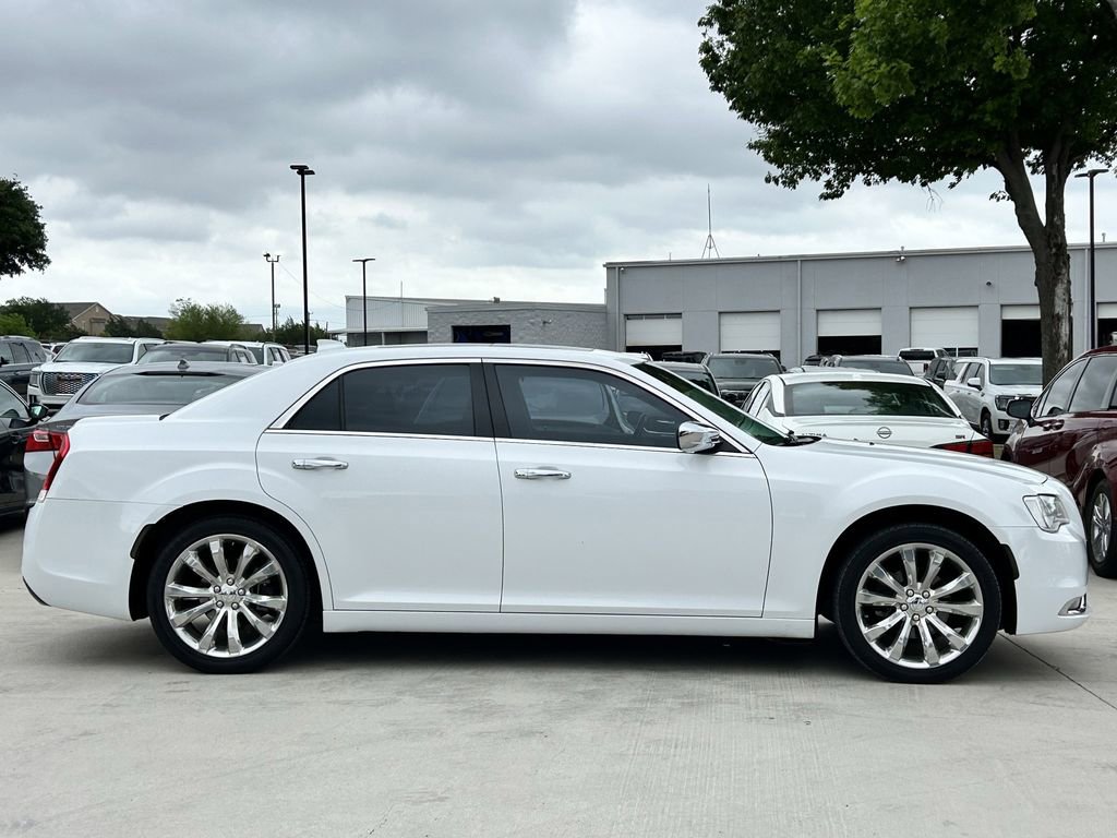 Used 2019 Chrysler 300 Limited image 3