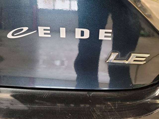 Used 2016 Toyota Camry LE image 28