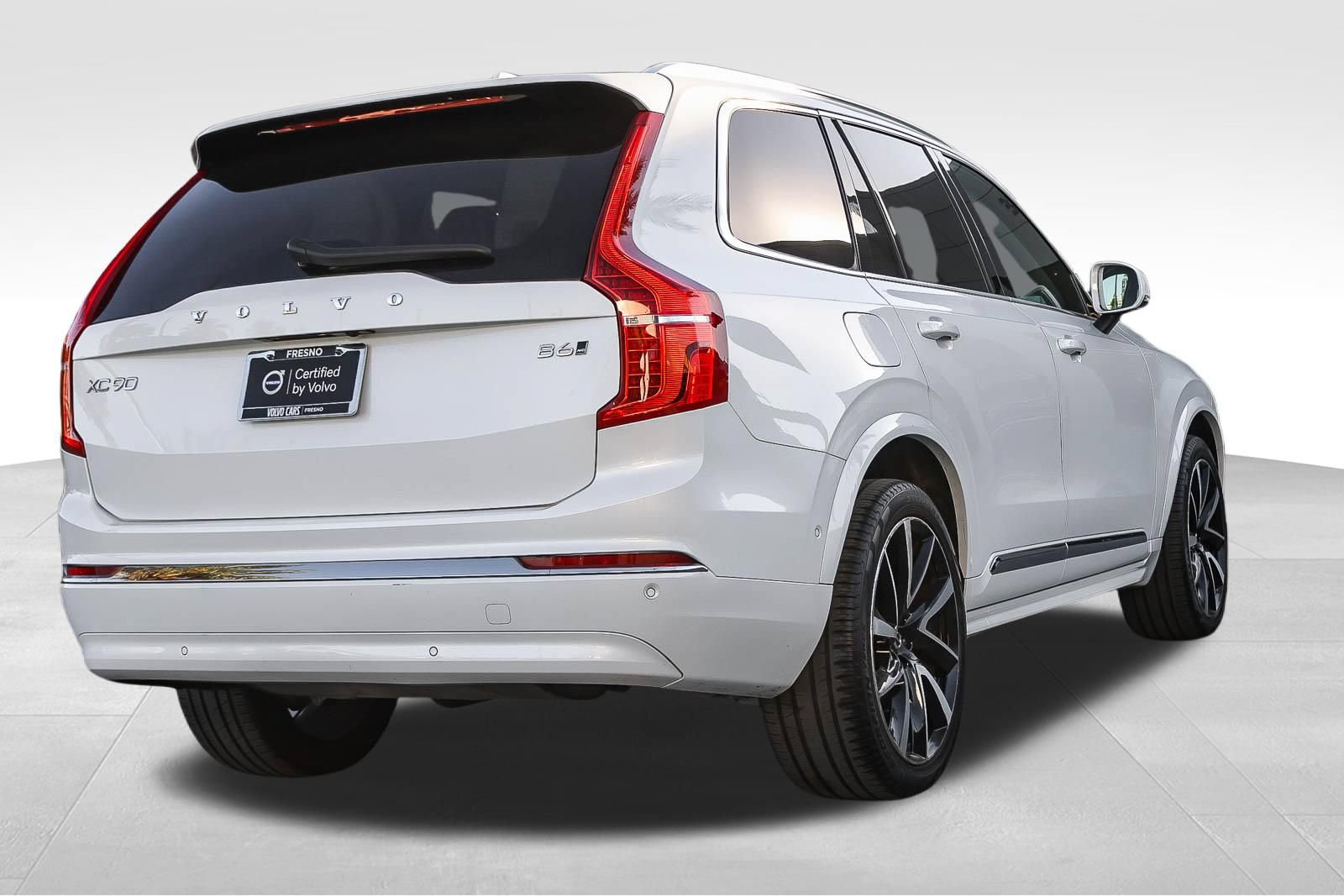 Used 2024 Volvo XC90 B6 Plus AWD/4WD image 6