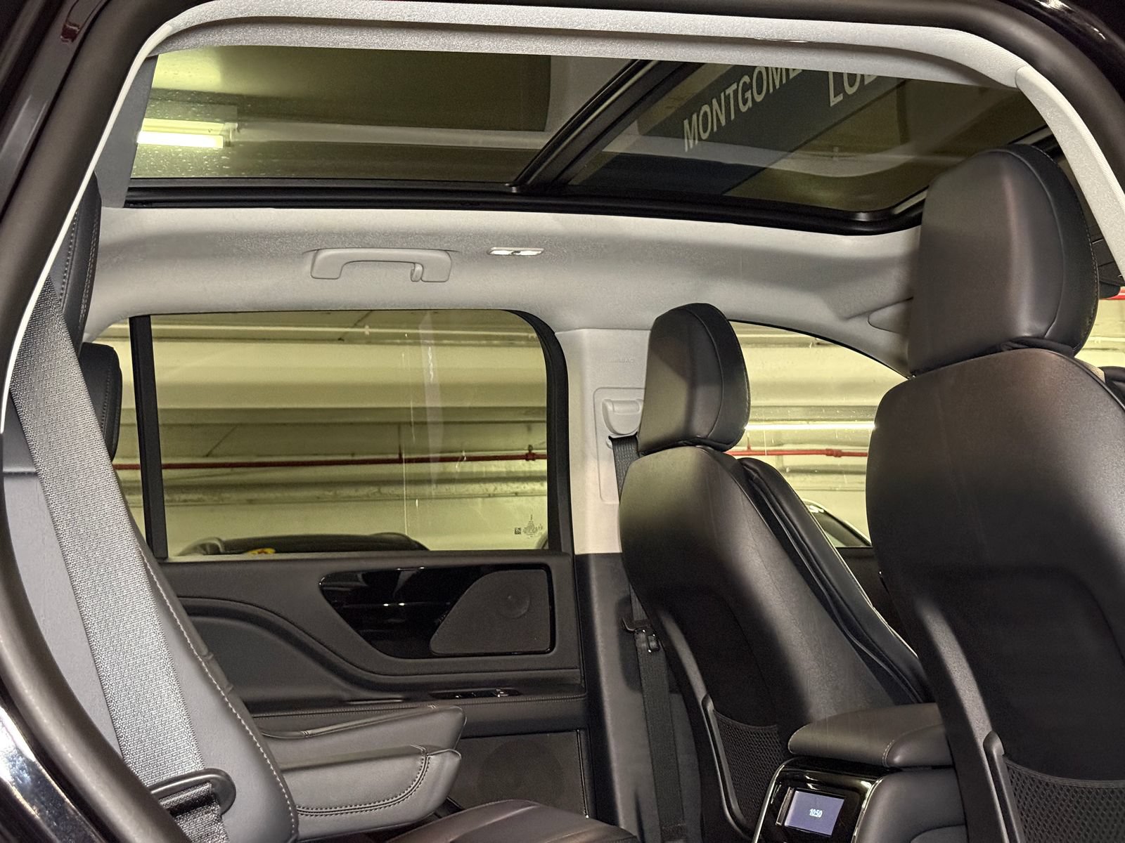 New 2026 Lincoln Aviator AWD image 7