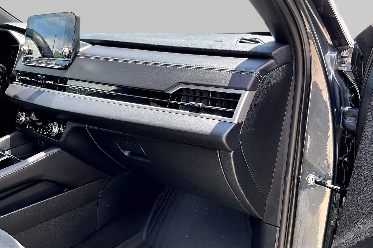 Used 2024 Mitsubishi Outlander SE Black Edition FWD image 18
