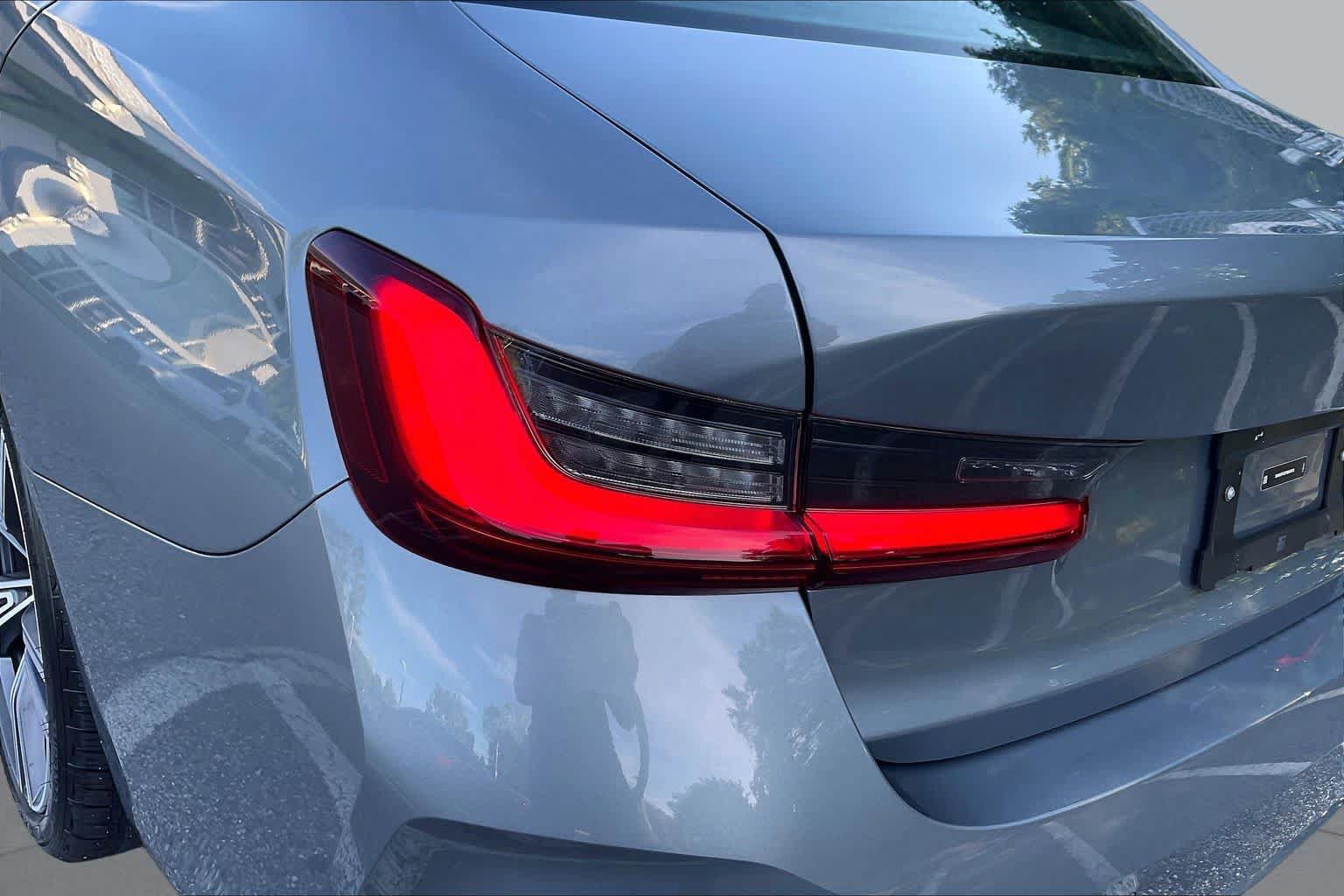 Used 2023 BMW 330i Sedan w/ Driving Assistance Package RWD image 27