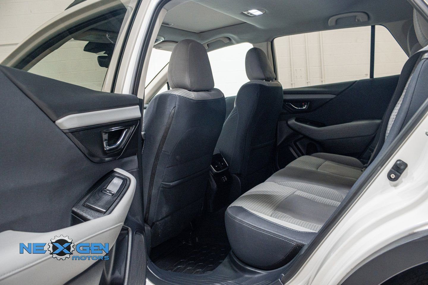 Used 2024 Subaru Outback Premium image 22