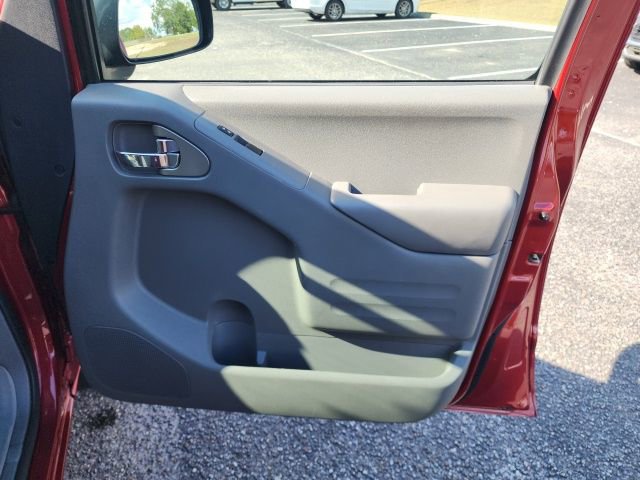Used 2021 Nissan Frontier SV image 32