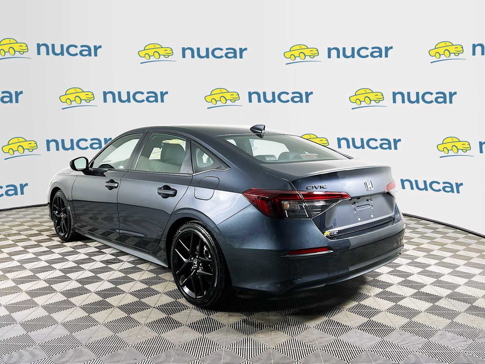 Used 2025 Honda Civic Sport image 5