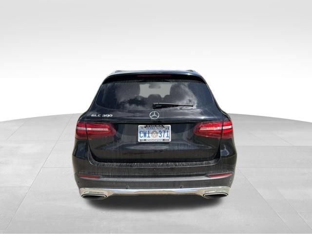 Used 2017 Mercedes-Benz GLC 300 image 4