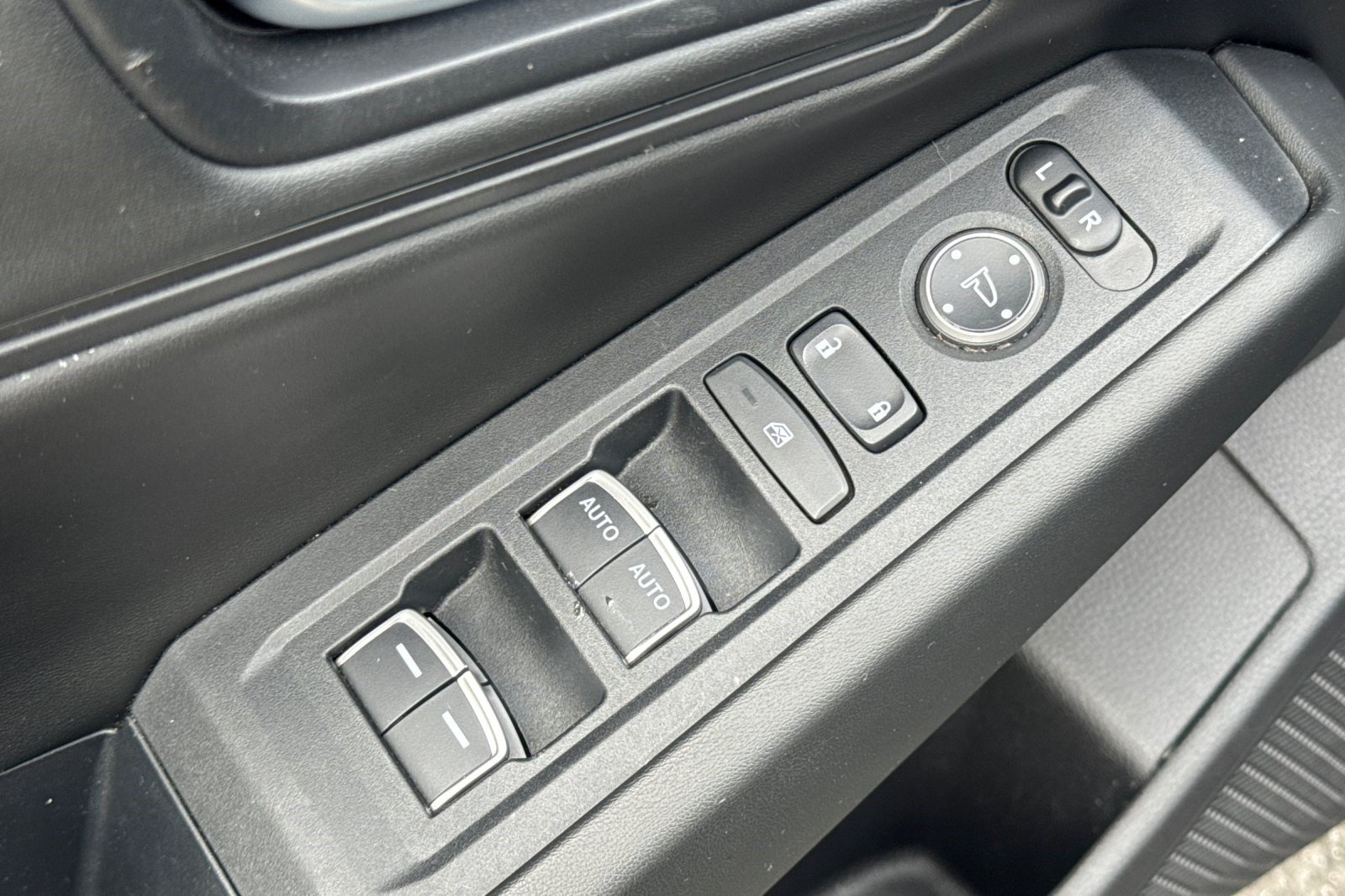 Used 2025 Honda Accord SE image 14