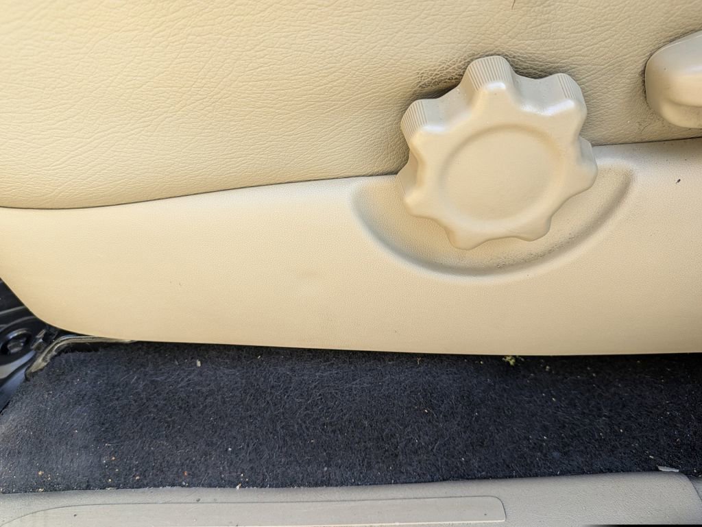 Used 2012 Toyota Tacoma 4x4 Double Cab w/ SR5 Pkg image 21