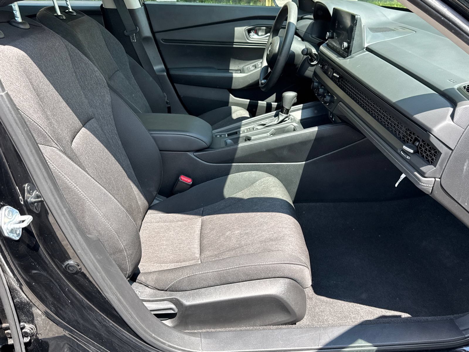 Used 2025 Honda Accord SE image 13