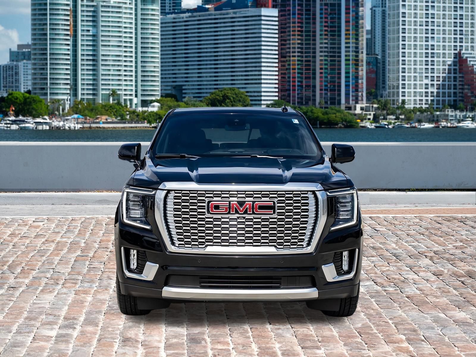 Used 2024 GMC Yukon XL Denali image 2