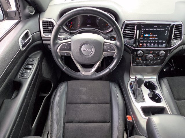 Used 2022 Jeep Grand Cherokee Laredo X AWD/4WD image 24
