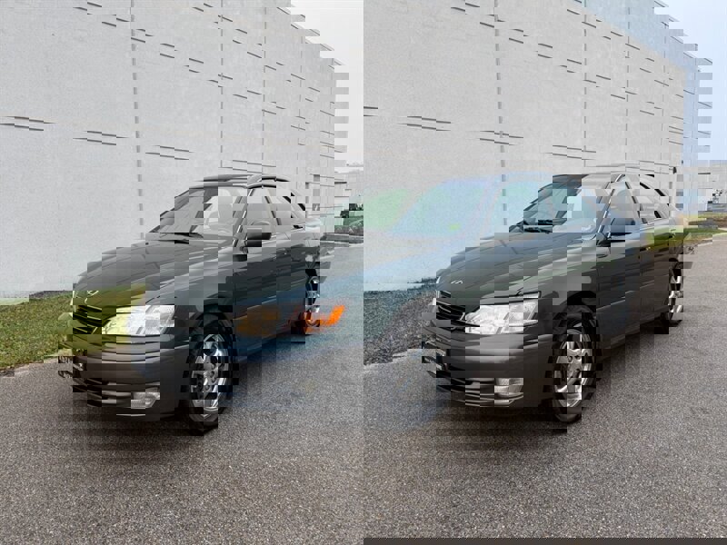 Used 1999 Lexus ES 330 image 3