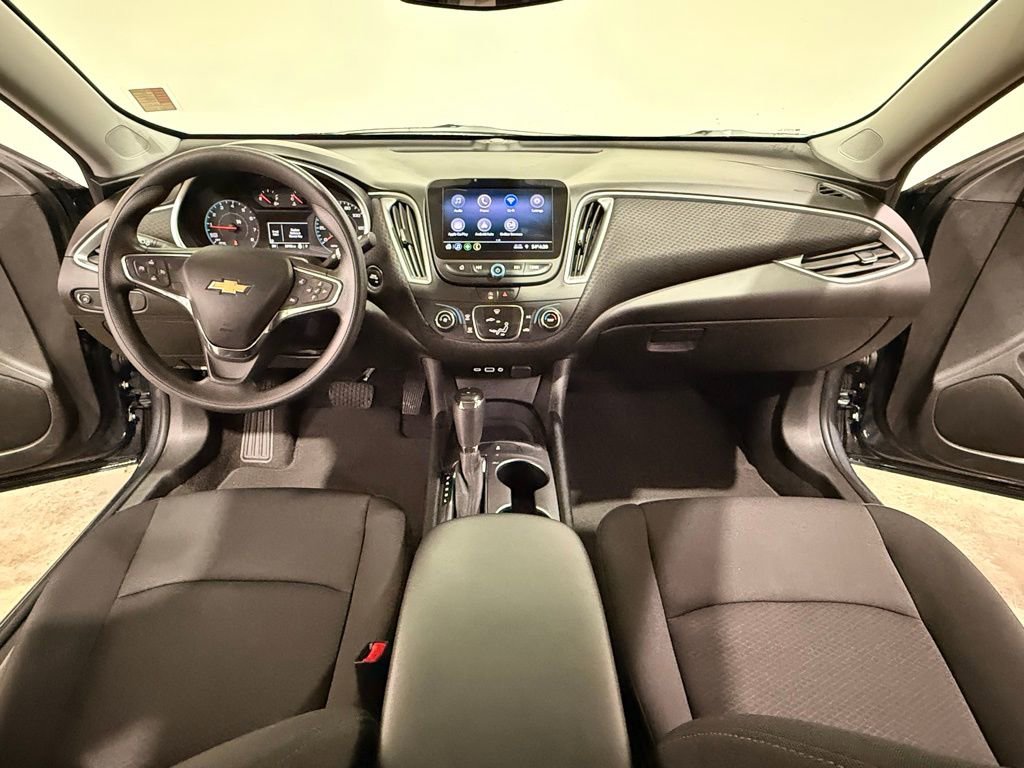 Used 2020 Chevrolet Malibu LS image 19