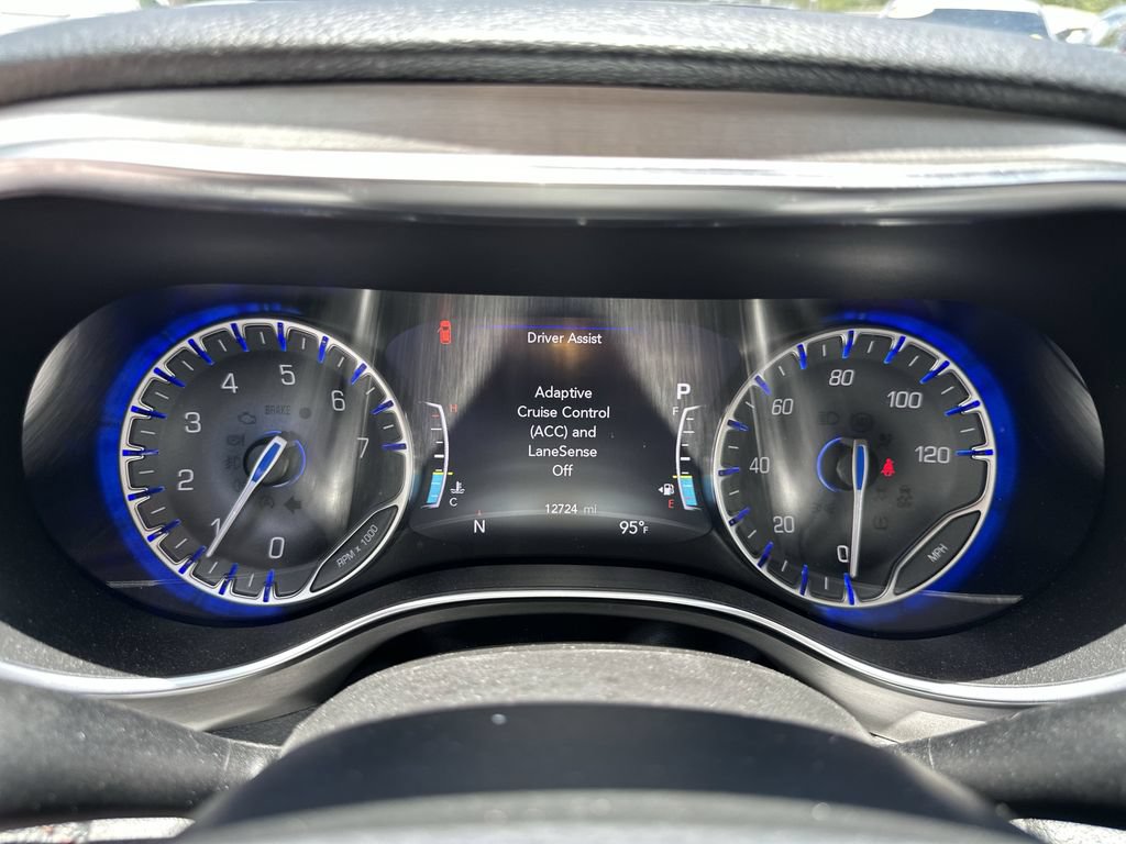 Certified 2024 Chrysler Pacifica Pinnacle w/ Trailer Tow Group AWD/4WD image 38