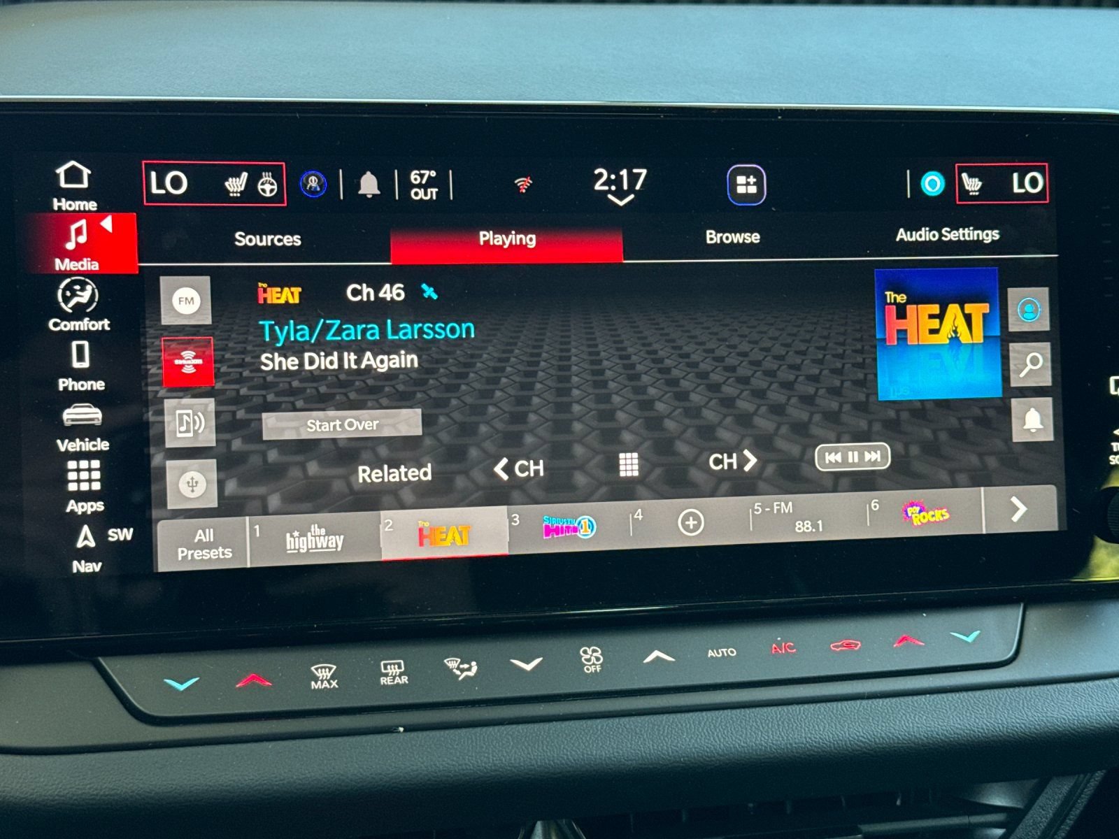 New 2026 Dodge Charger R/T AWD/4WD image 17