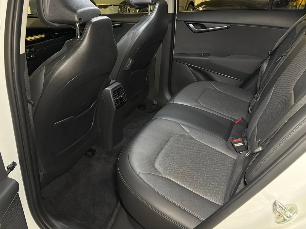 Certified 2023 Kia Niro Wave FWD image 19