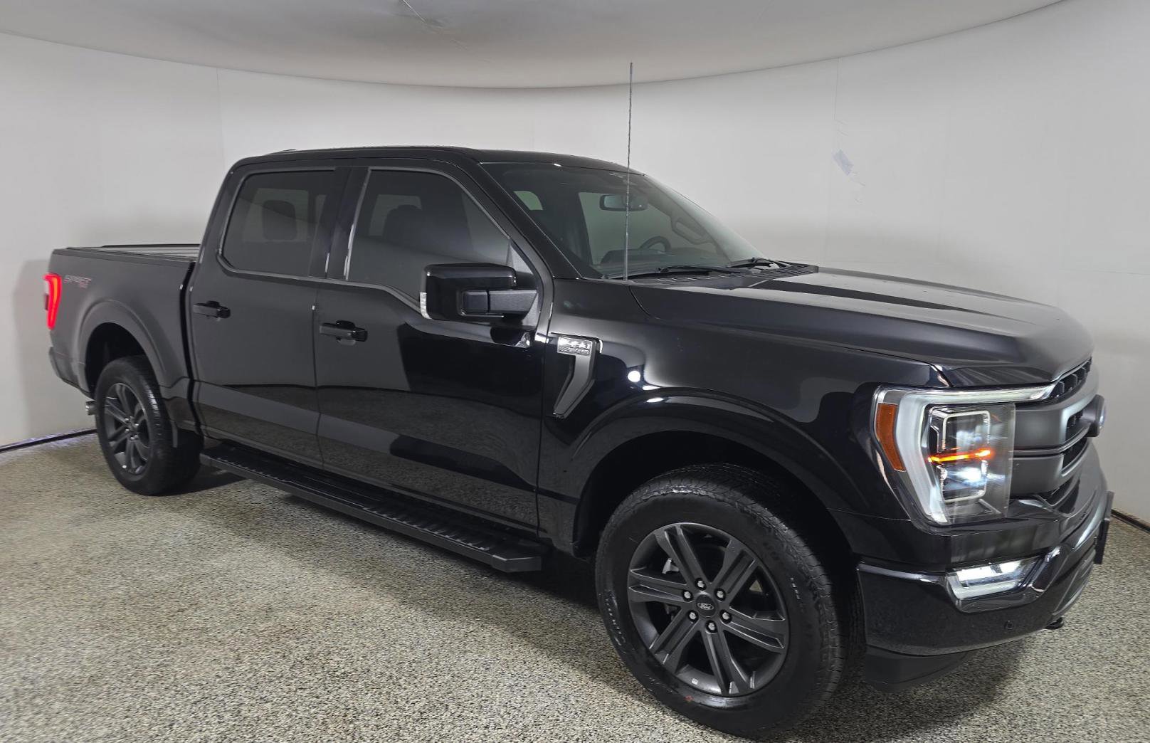 Used 2023 Ford F150 Lariat w/ Equipment Group 502A High image 3