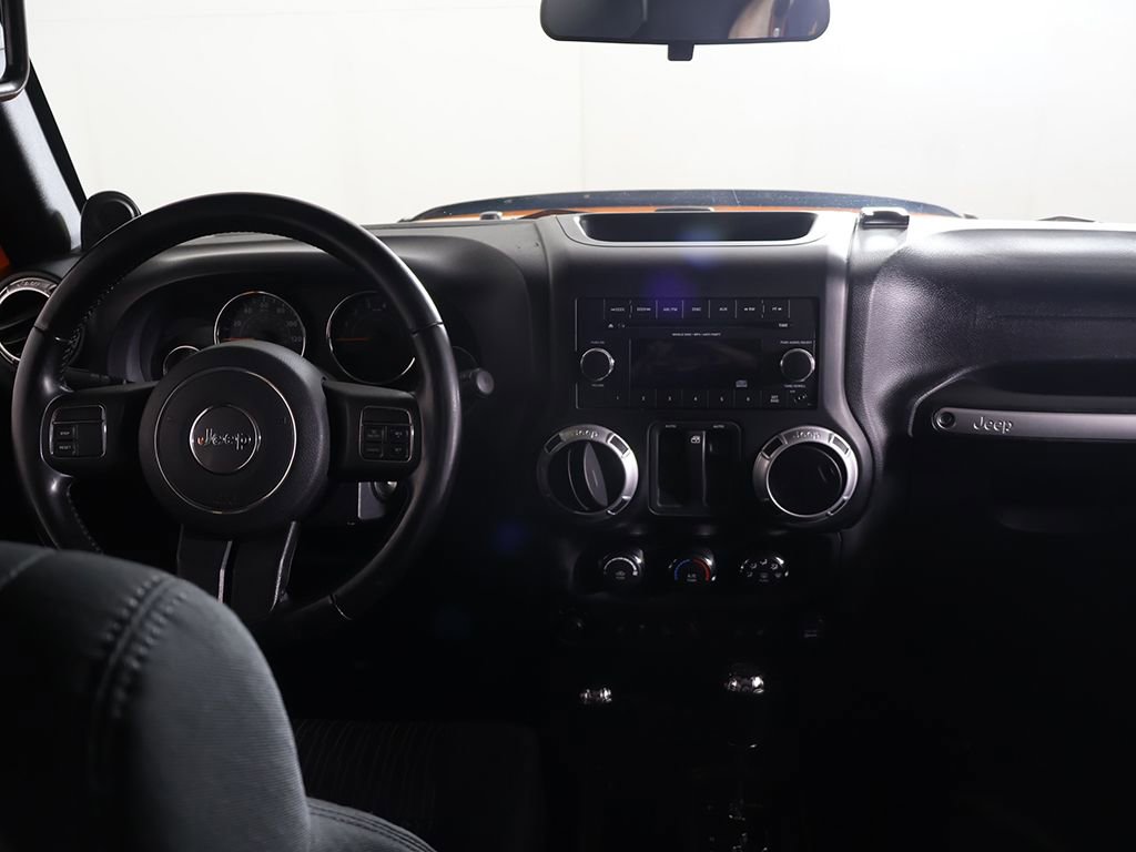Used 2012 Jeep Wrangler Sahara w/ Dual Top Group AWD/4WD image 21