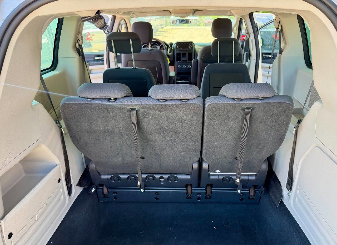 Used 2008 Dodge Grand Caravan SE FWD image 18