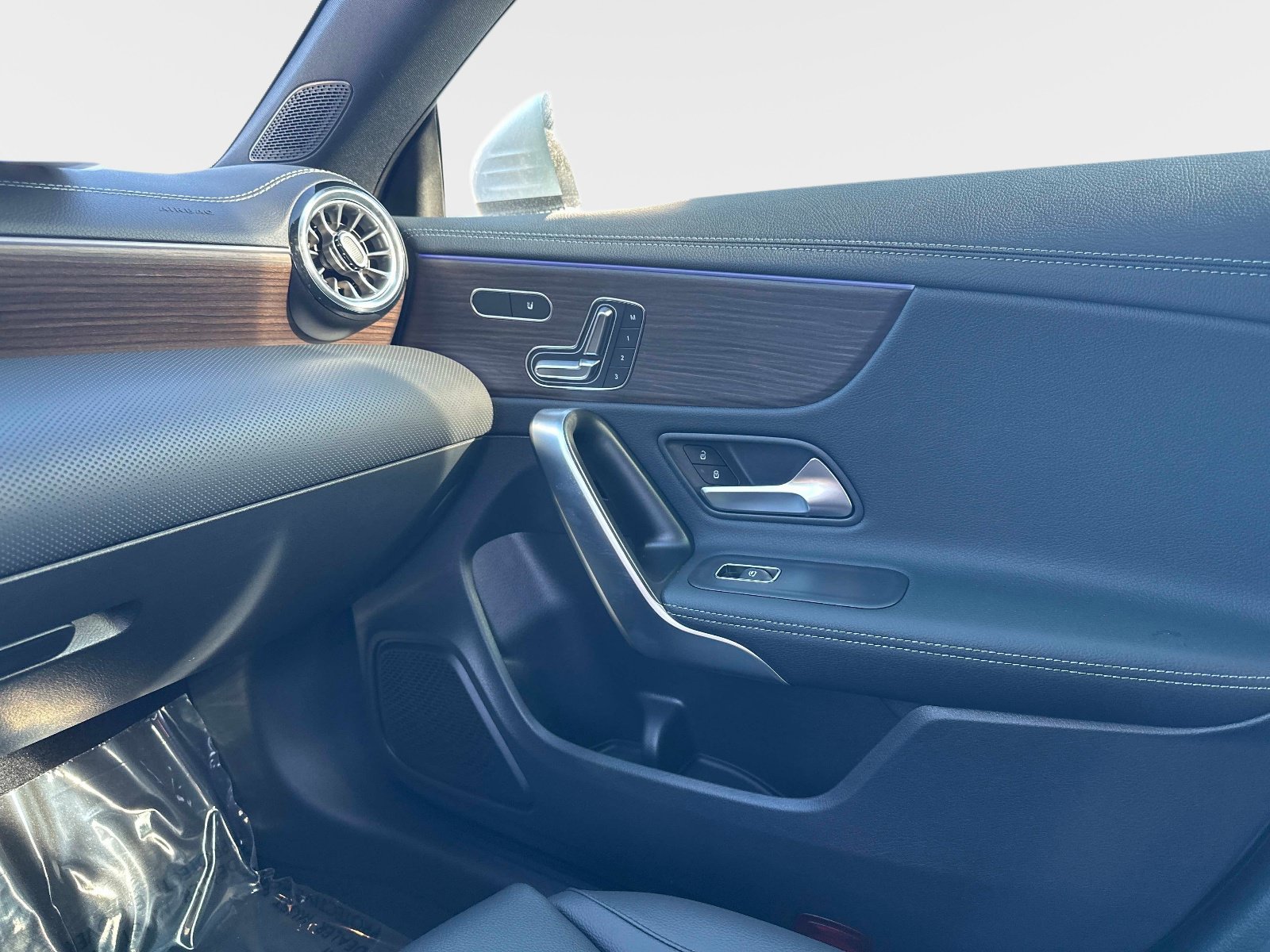 Certified 2026 Mercedes-Benz CLA 250 4MATIC image 19