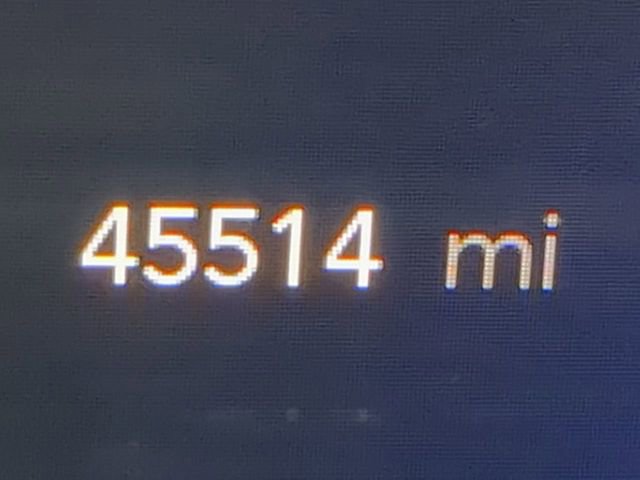 Used 2024 Chrysler Pacifica Limited image 37