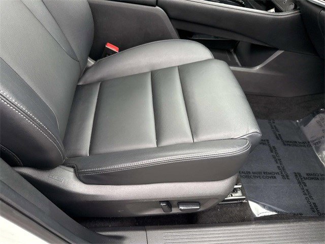 Used 2023 Nissan Rogue SL w/ SL Premium Package image 10