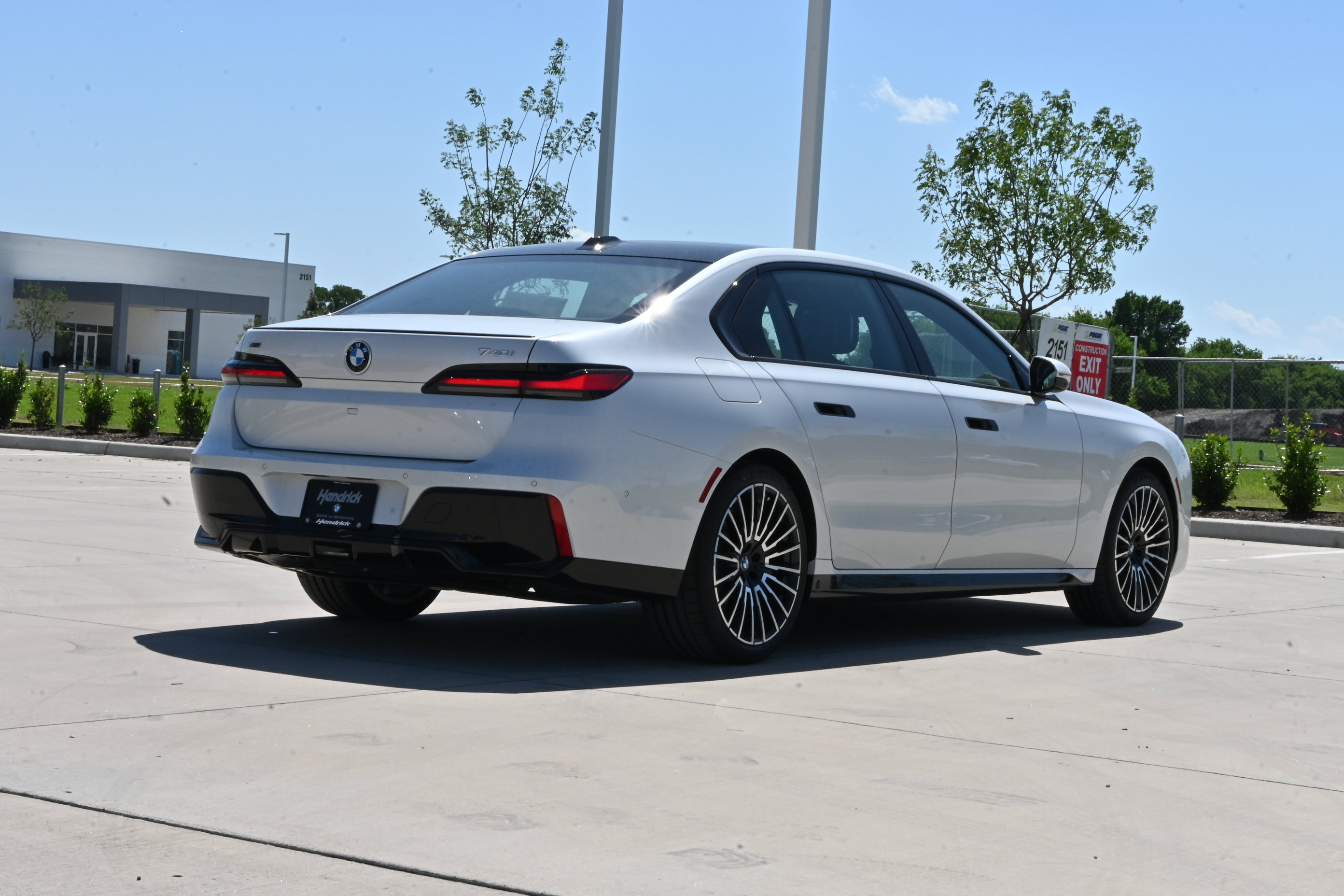 New 2026 BMW 740i xDrive w/ Executive Package AWD/4WD image 8
