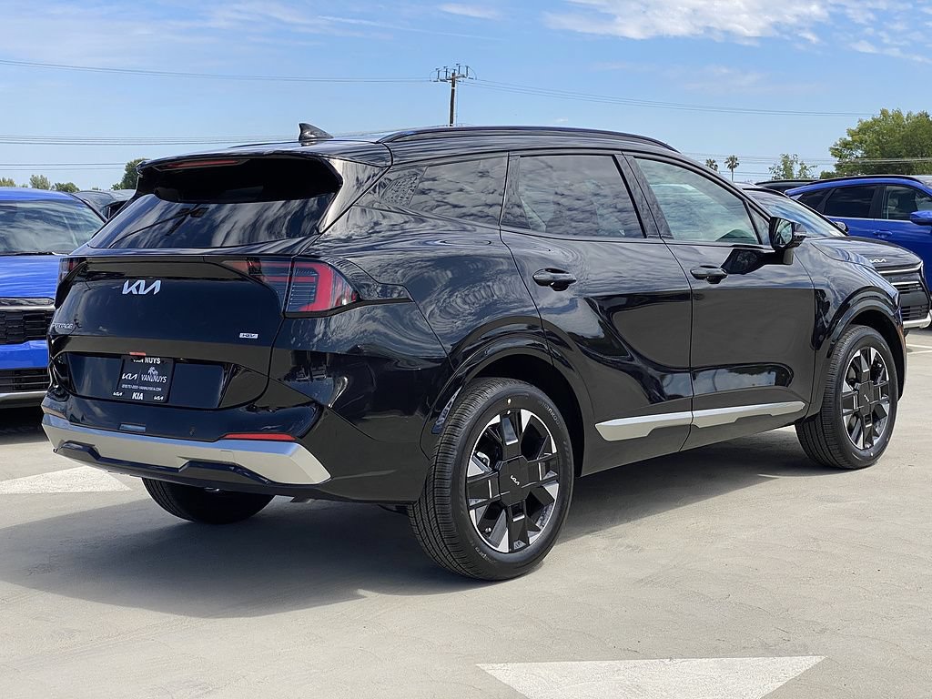New 2026 Kia Sportage EX FWD image 3