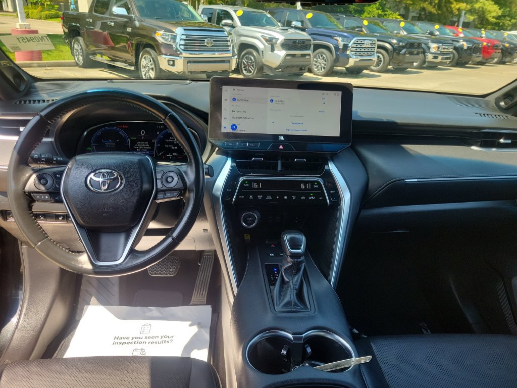 Certified 2024 Toyota Venza Limited AWD/4WD image 26