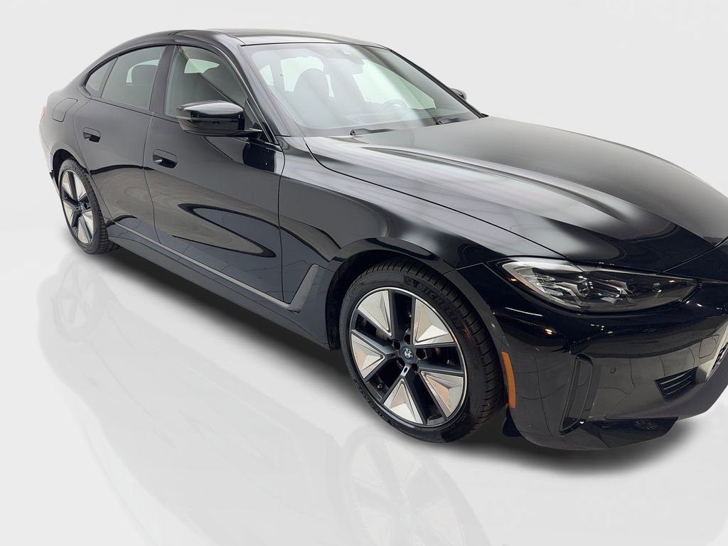 Used 2023 BMW i4 eDrive35 image 12