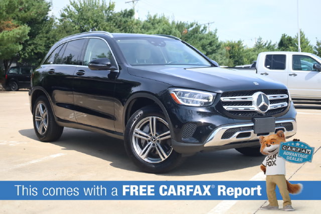 Used 2021 Mercedes-Benz GLC 300 4MATIC w/ Multimedia Package image 2