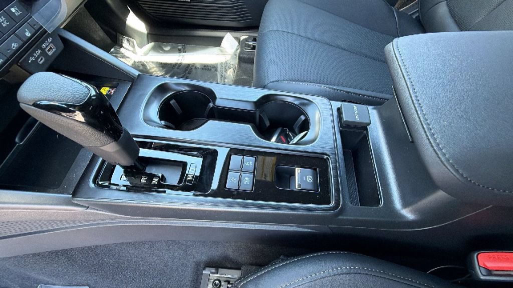 New 2026 Subaru Outback Limited AWD/4WD image 13
