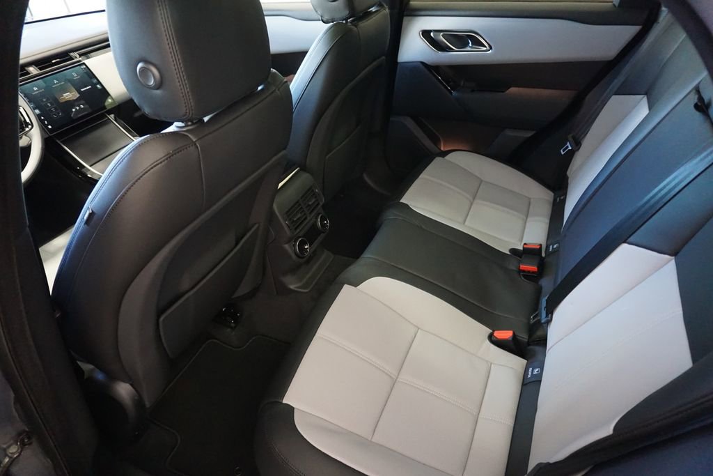 New 2026 Land Rover Range Rover Velar Dynamic SE image 29